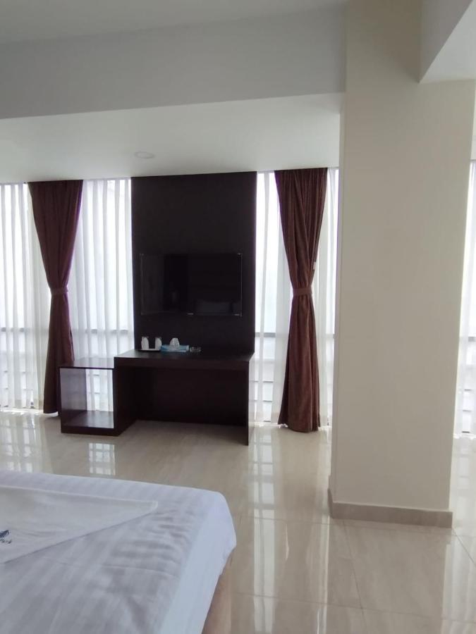 White Park Hotel & Suites Τσιταγκόνγκ Εξωτερικό φωτογραφία