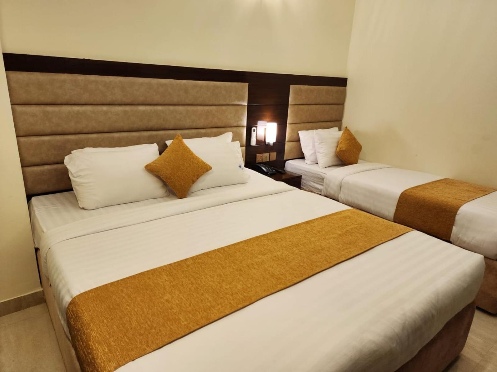 White Park Hotel & Suites Τσιταγκόνγκ Εξωτερικό φωτογραφία